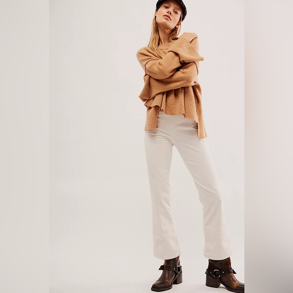 NEW Free People In My Feelings Velvet Crop Slim Flare Pants - Picture 6 of 15